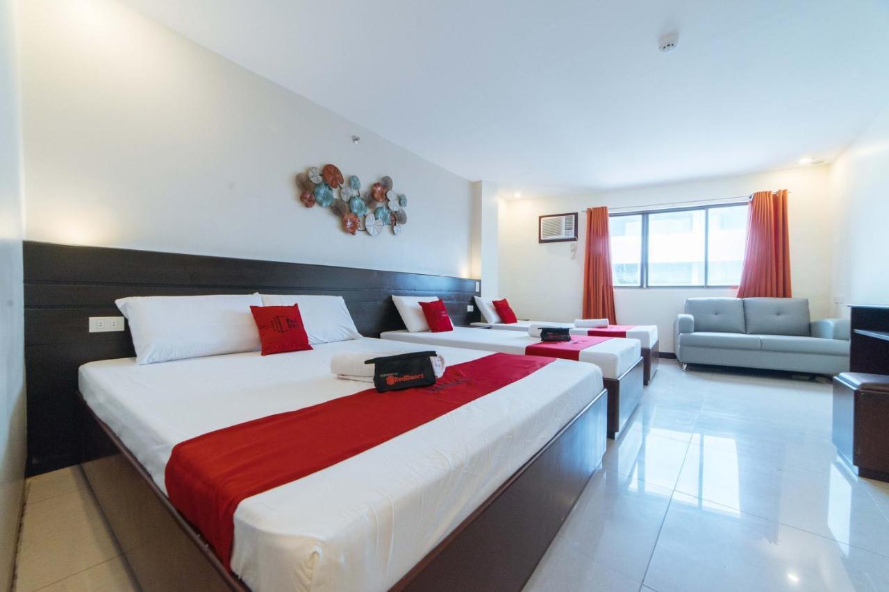 Reddoorz Near Victoria Mall Davao Exterior foto